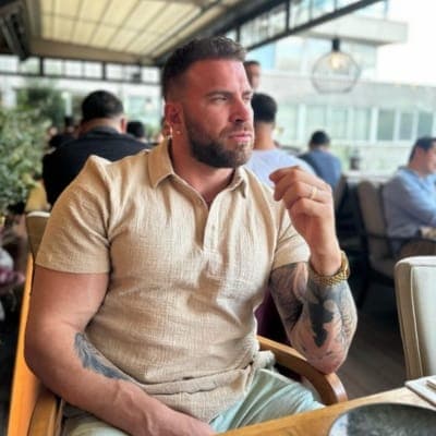 Roberto Guillen Roberto Guillen